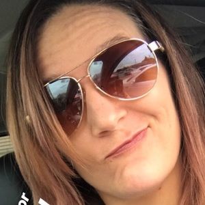 Meet your Posher, Lindsay